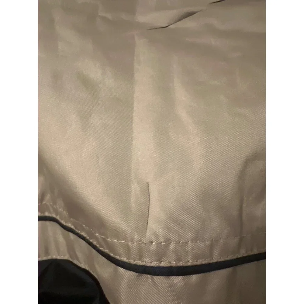 i6 Apparel Men’s XL Windbreaker Jacket –Lightweight, Zip‎ (box cutter Damage)